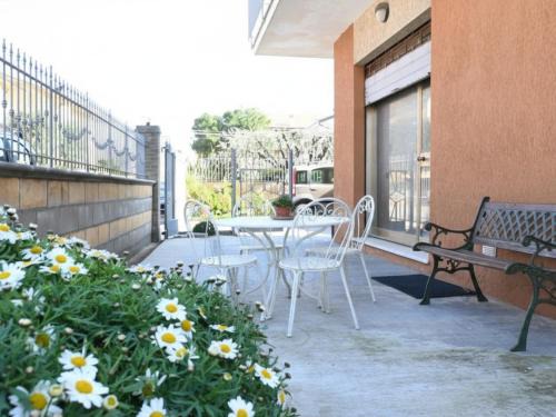 Marotta Apartment | SE247- Marotta, trilocale con corte attrezzata vicino al mare