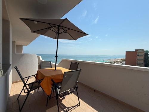 Marzocca Apartment | SE278 - Senigallia, trilocale fronte mare con balcone e posto auto