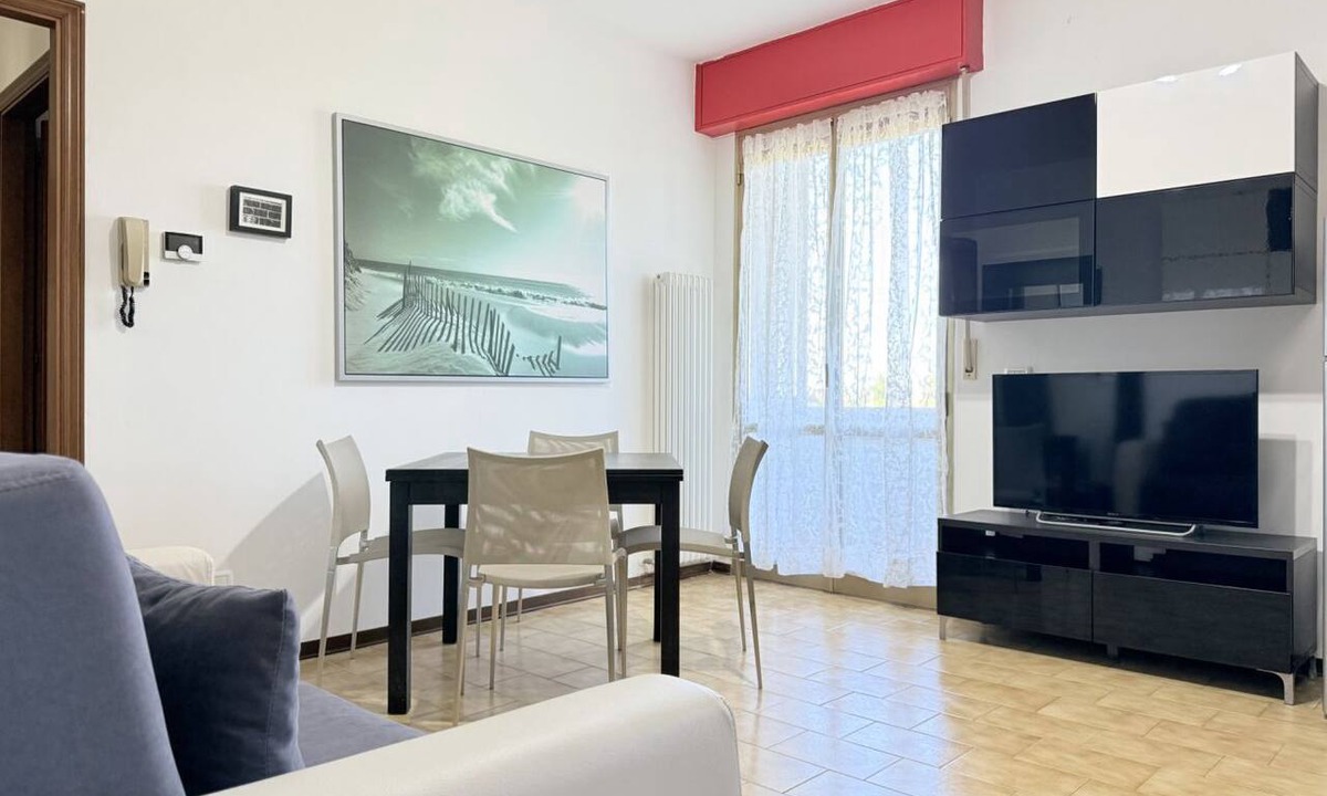 Marotta Apartment | SE279 - Marotta, three-room apartment just steps from the beach, with parking space.