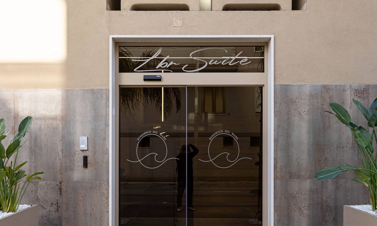 Margherita di Savoia Apartment | Sea View Suite