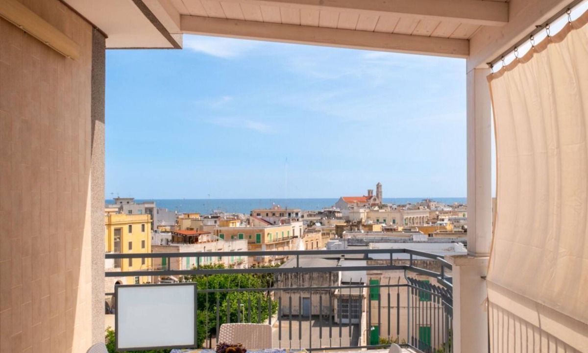 Giovinazzo Apartment | Sea View Penthouse - Apulia Houses & Flats