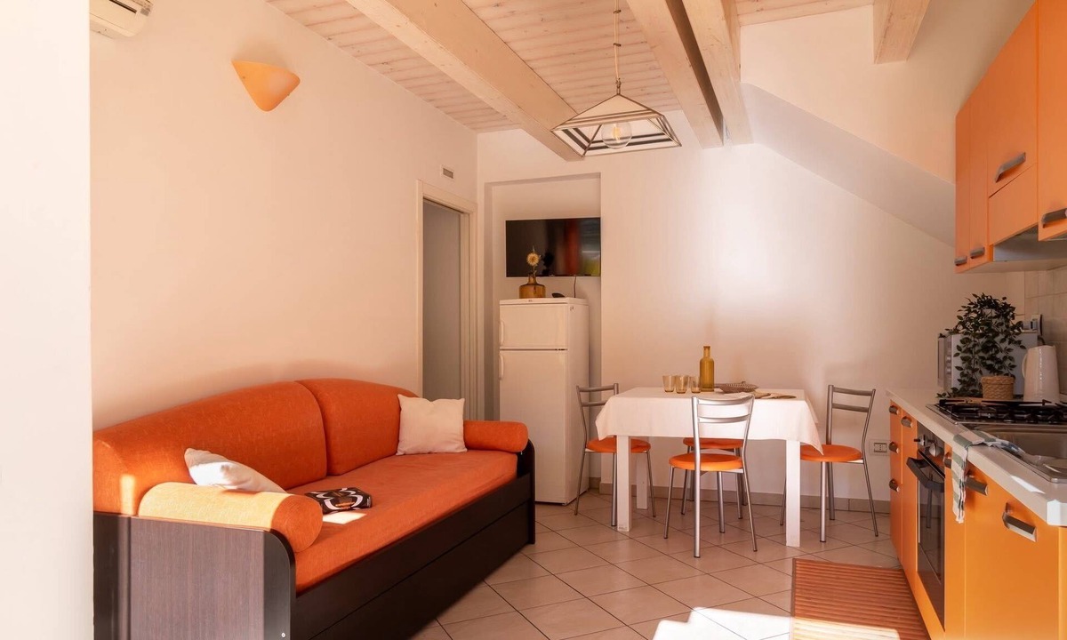 Grottammare Apartment | Sea View & Relax – Apartment for 4 Guests, 100m from the Beach