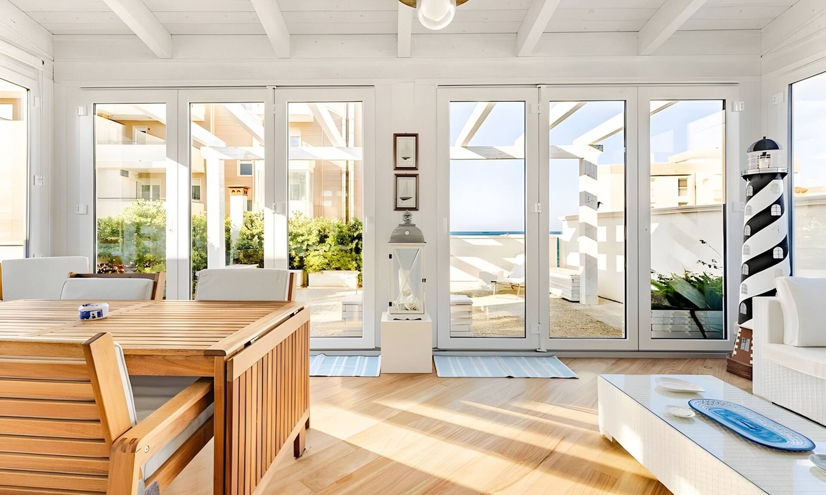 Municipio 3 Apartment | ‘Sea View Suite Eventi Felici’ Apartment with Terrace, Sea View, Wi-Fi & Air Conditioning