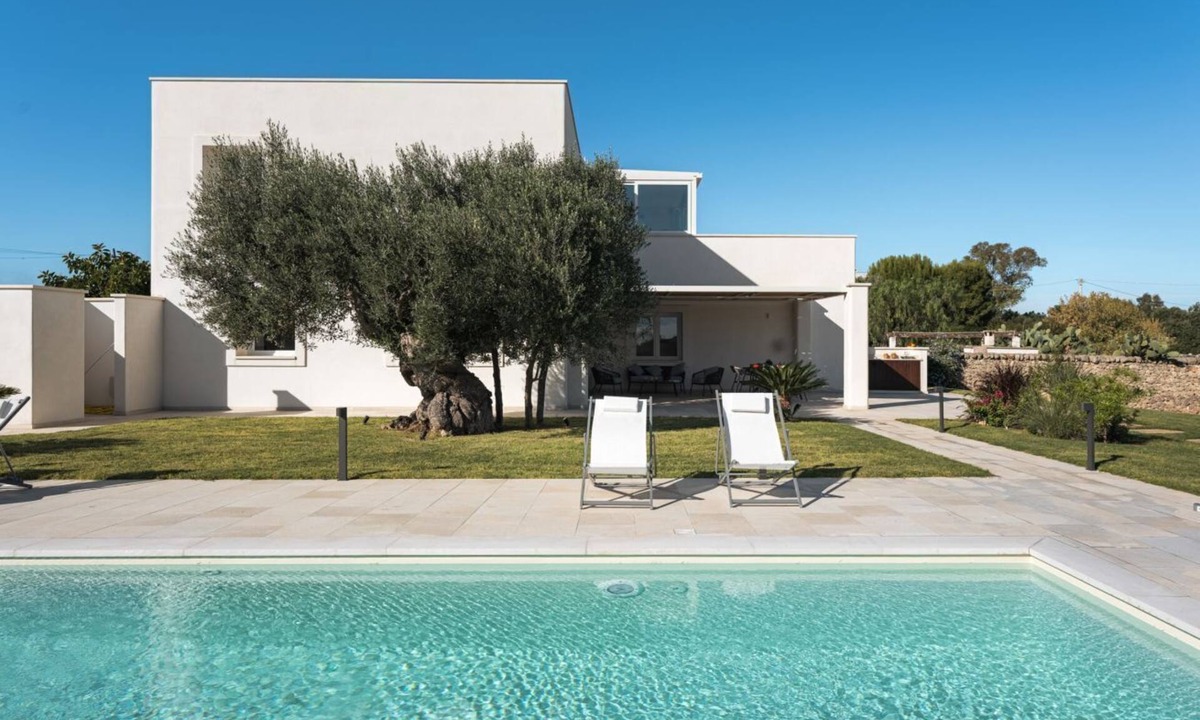 Monopoli Villa | Sea-view villa with private pool and Mediterranean garden in Monopoli