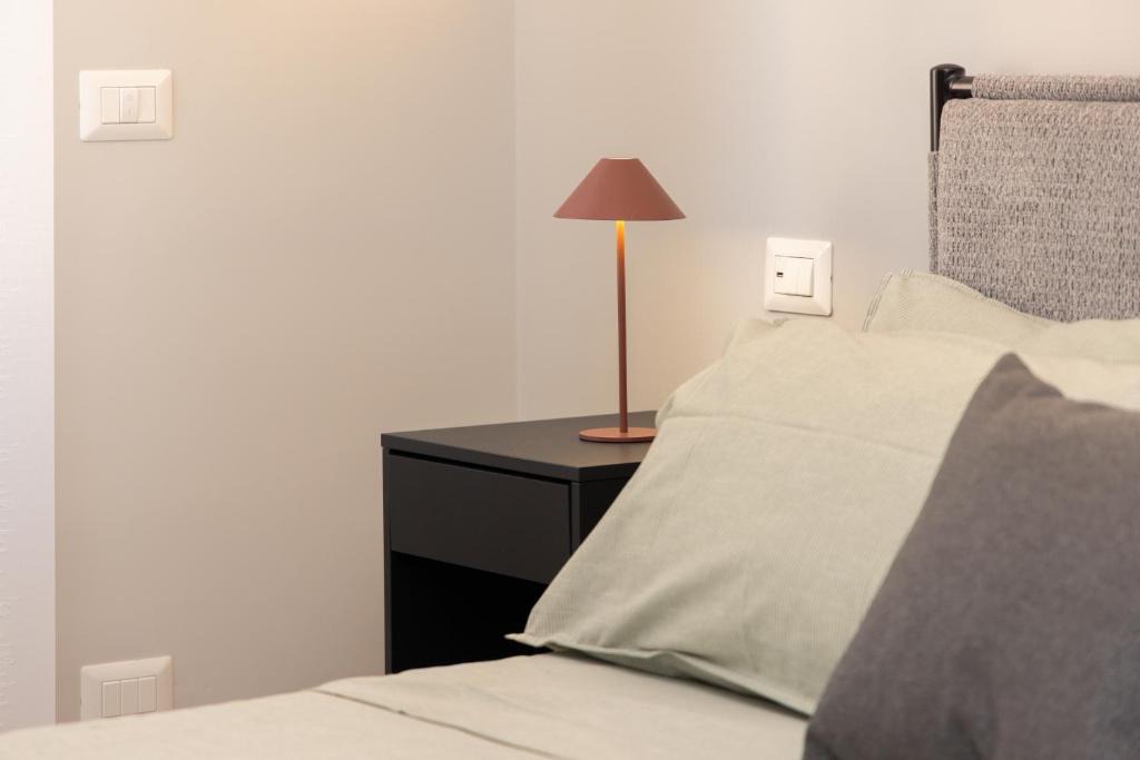 Segrate Apartment | Segrate - Milano Due Appartamento di Lusso con Vista Lago