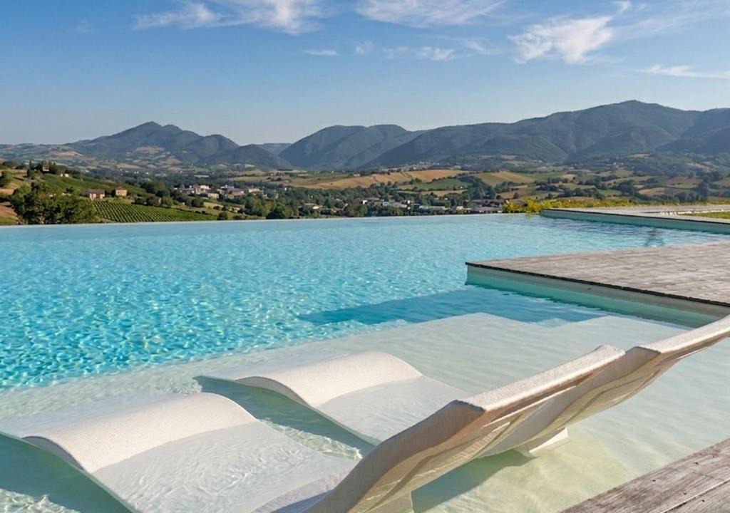 Matelica Bed & Breakfast | Serre Alte Landscape Luxury Rooms