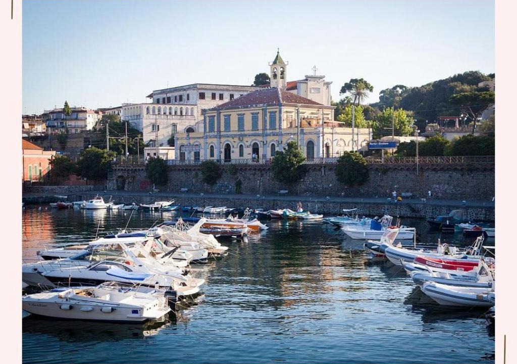 Portici House | Shalom Portici