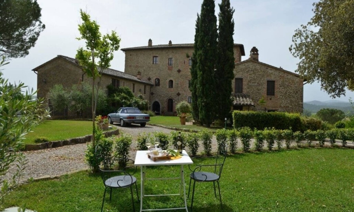 Castiglione della Valle Condo | Signorelli