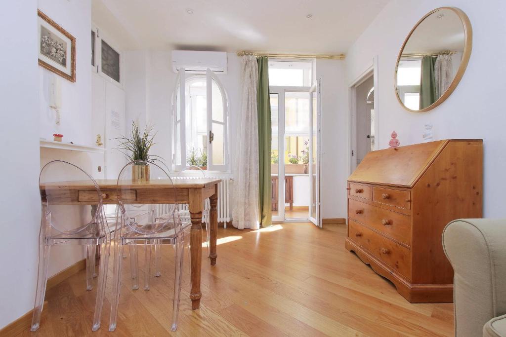 Rione III Colonna Apartment | Sistina