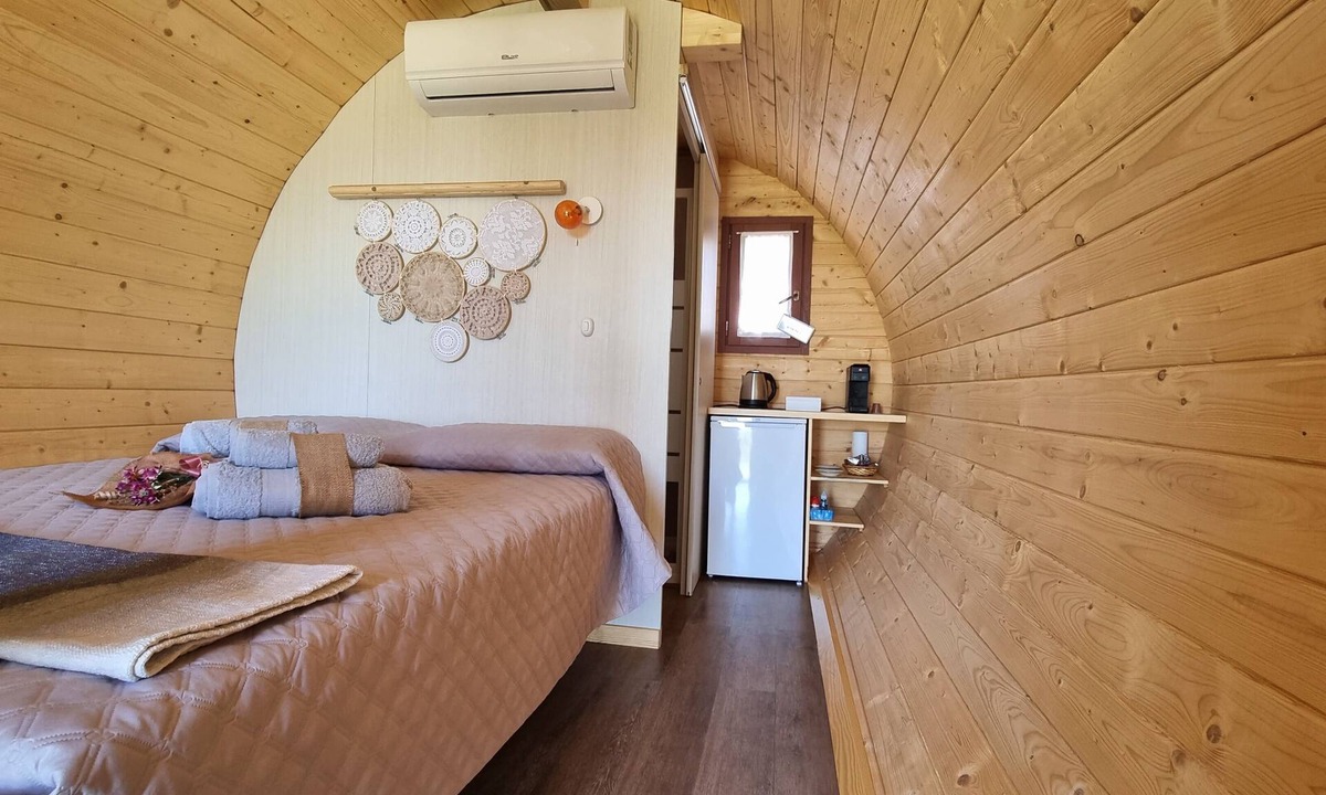 Marzi Bed & Breakfast | Sleeping in a Barrel - Antiche Vigne Pironti Magliocco