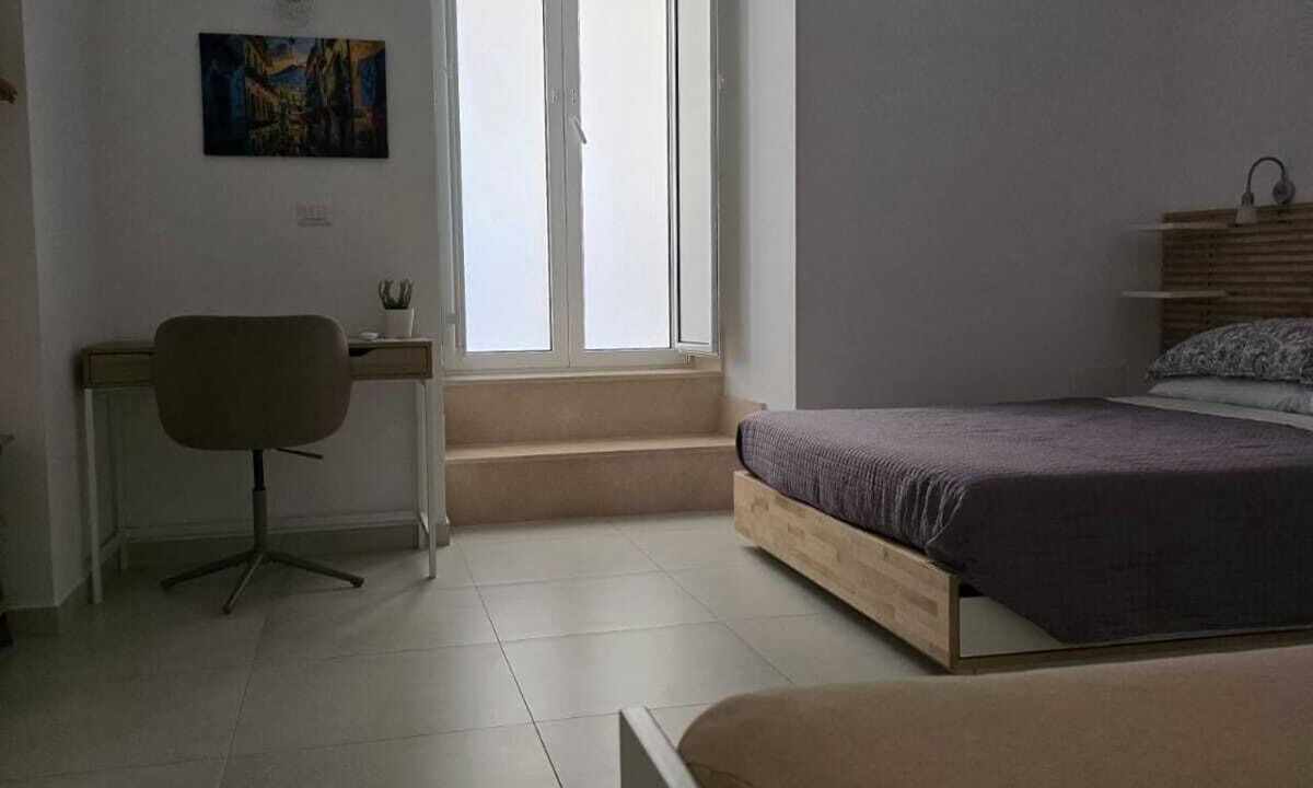 Montecalvario Apartment | Spaccanapoli House 42 starting point for visiting Naples