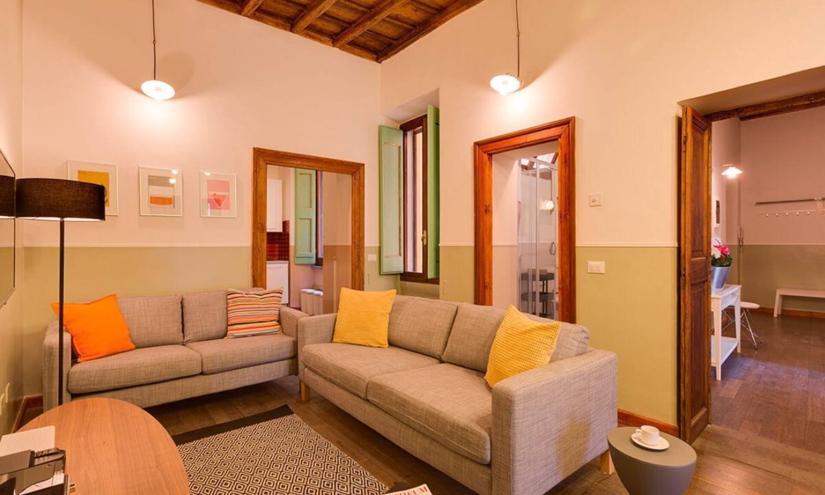 Rione VIII Sant'Eustachio Apartment | Spacious apartment for 11 people in Central Rome