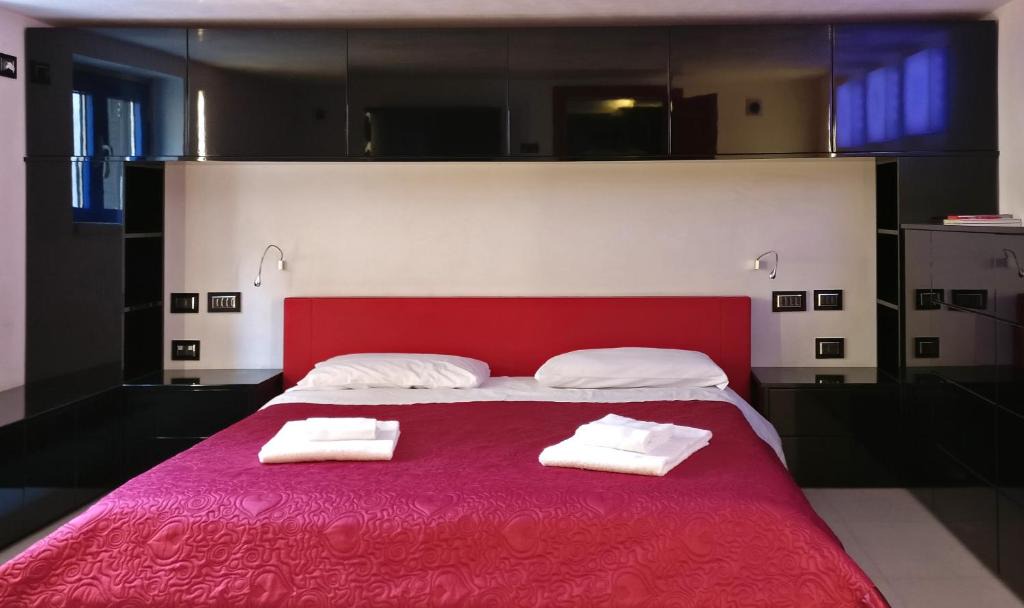Rione III Colonna House | Spagna Charming Apartments