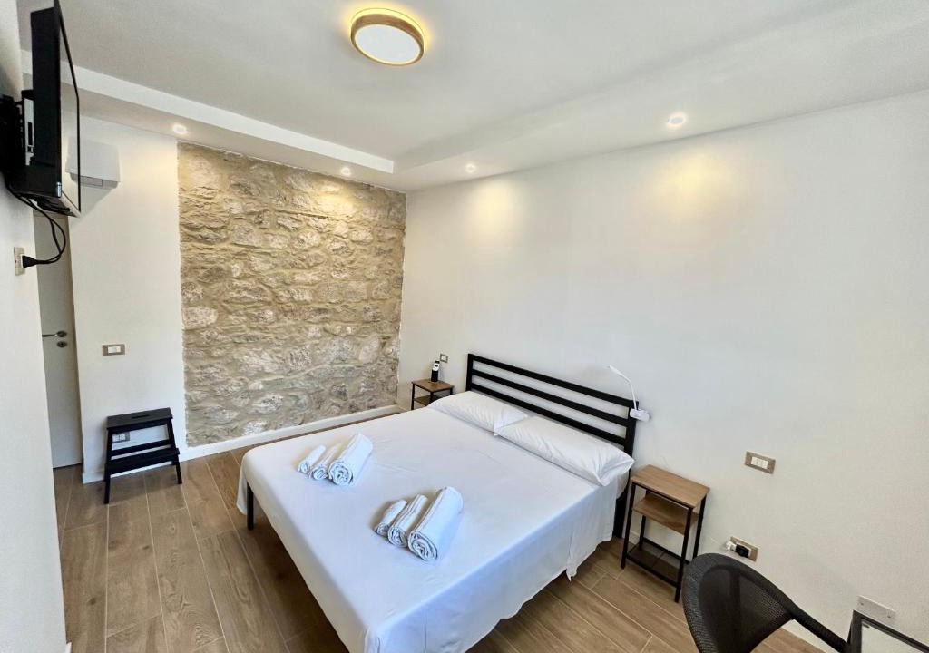 Sperlonga Bed & Breakfast | Sperlonga Sul Mare - UN LETTO IDEALE