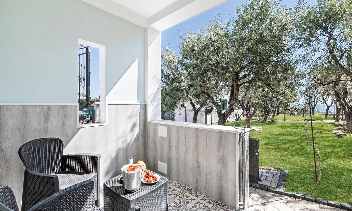 Defensola Apartment | Stella Marina Apartment 3, Vieste, Italy