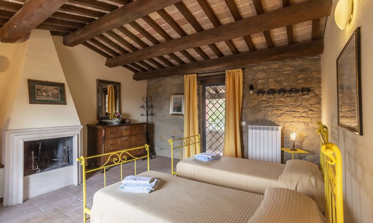 Magione House | Strettoio studio apartment