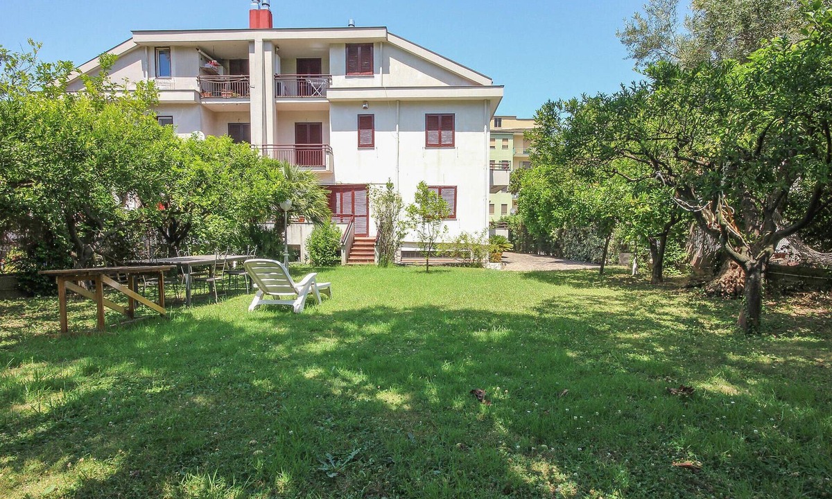 Nocera Superiore Apartment | Stunning apartment in Nocera Superiore with WiFi