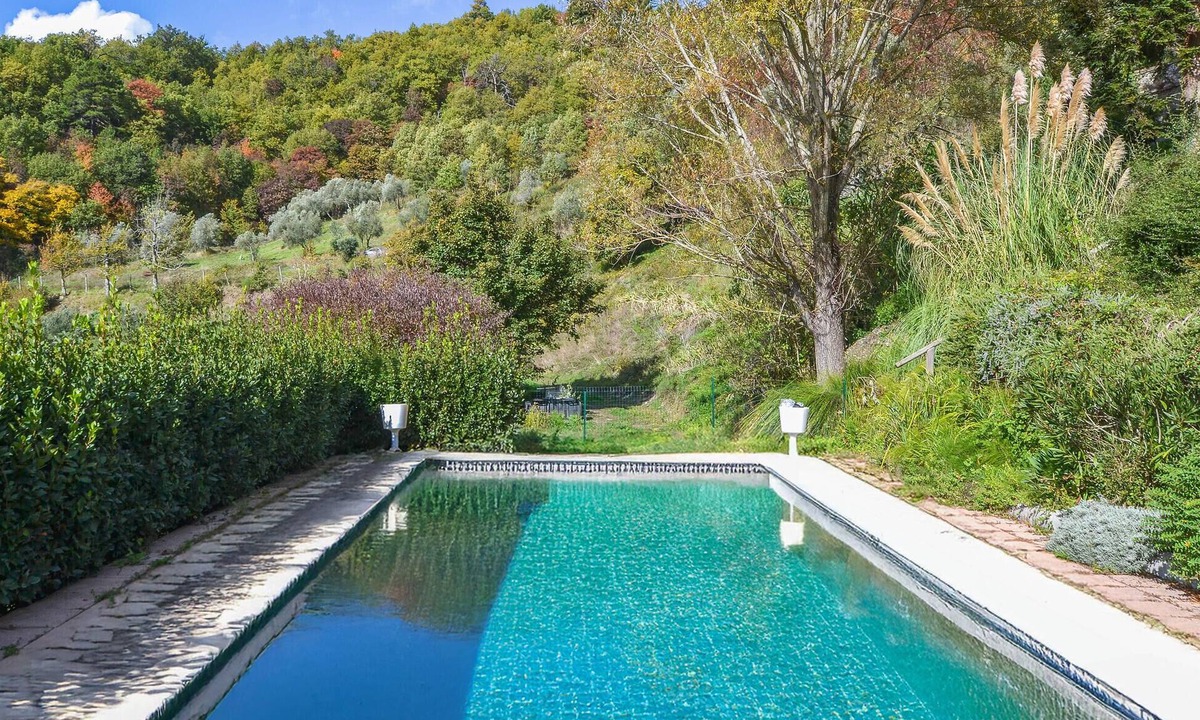 Partina Apartment | Stunning apartment in Bibbiena with swimming pool