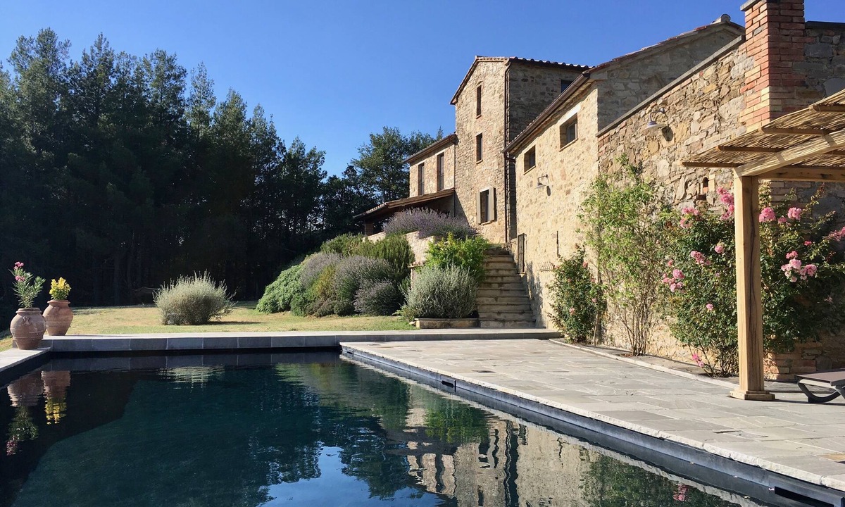 Bivio Lugnano House | Stunning hilltop villa with amazing views, pool, olive grove, vines and woods.