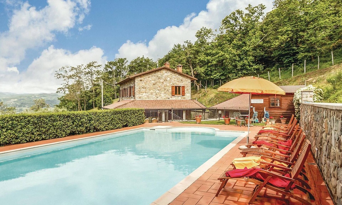 Pratovecchio House | Stunning home in Pratovecchio AR