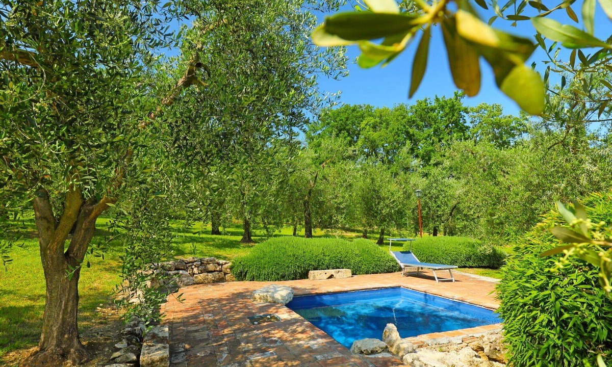 Penna in Teverina House | Stunning private villa with private pool, WIFI, A/C, TV, patio, pets allowed and panoramic view