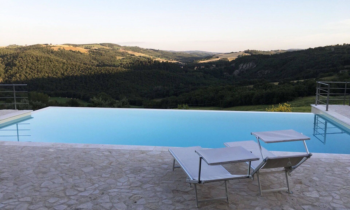 San Venanzo Villa | Stunning private villa for 8 guests with WIFI, private pool, TV and panoramic view