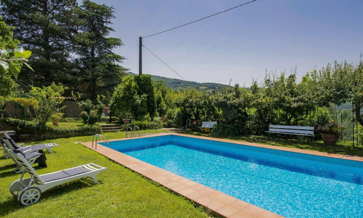 Scopeti House | Stunning private villa for 6 guests with pool, WIFI, TV, terrace and pets allowed