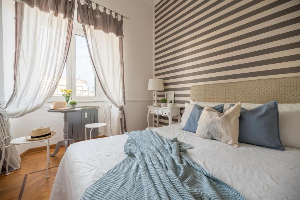 Vatican Bed & Breakfast | Suite 06