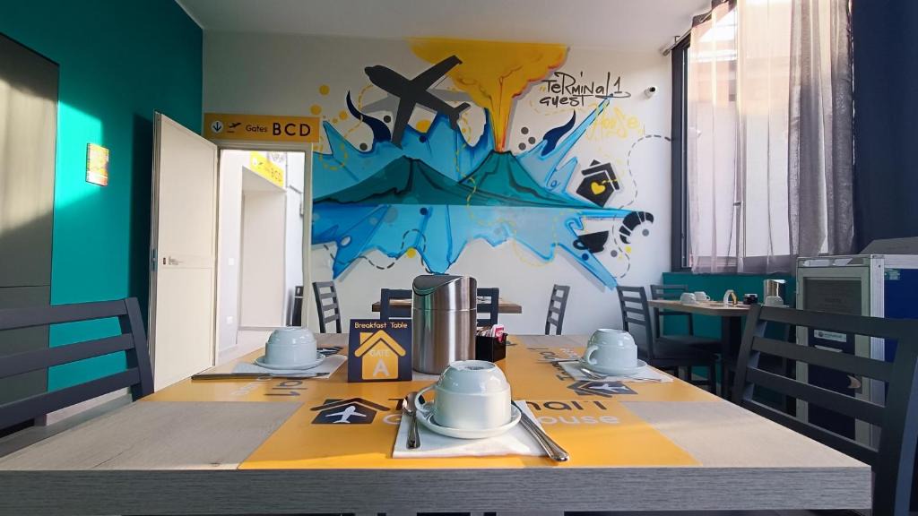 Naples Apartment | Terminal 1 Guest House