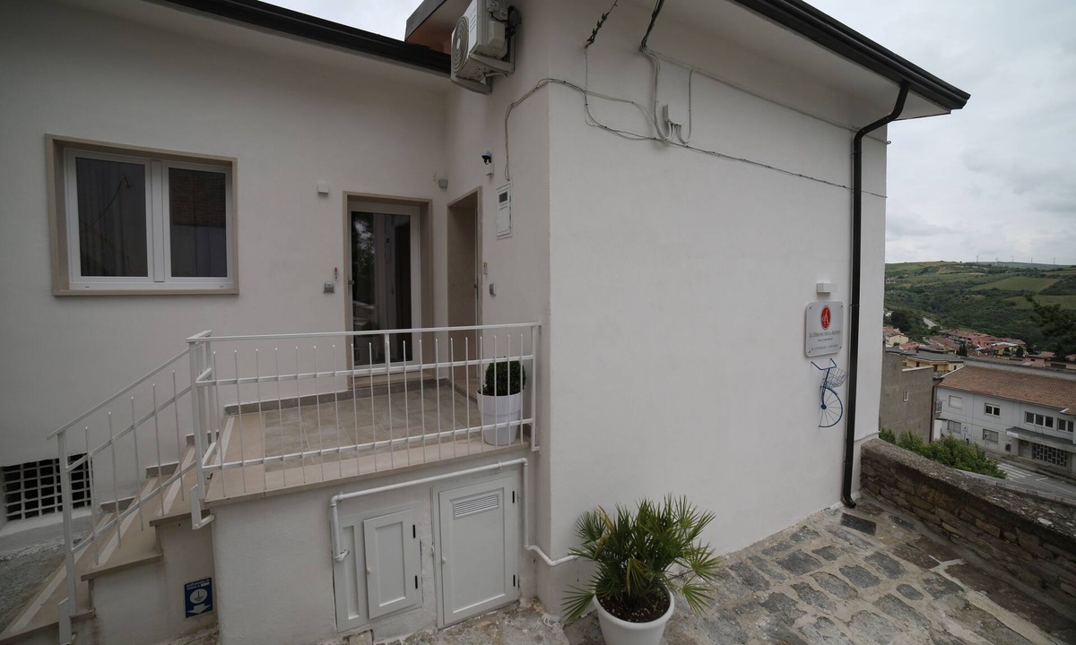 Ripacandida House | THE ARTISTS' DIMORES mini apartment with balcony RIPACANDIDA