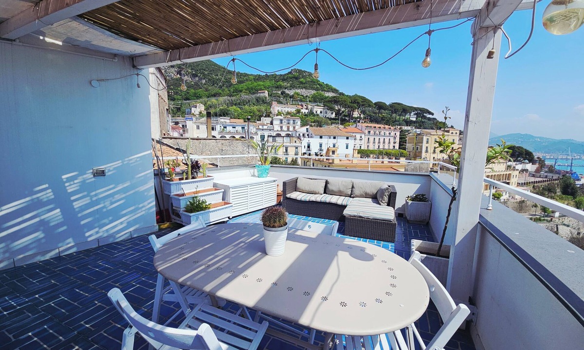 Vietri sul Mare Apartment | The blue terrace