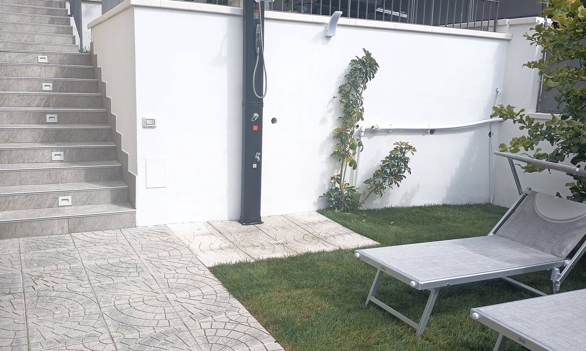 Montecorvino Pugliano Apartment | THE DREAM luxury house. Independent with suite and SPA and private garden