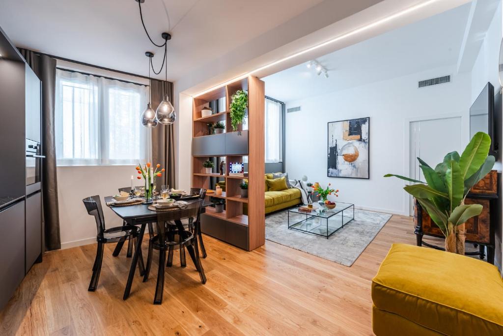 Tricolore Apartment | tHE Golden Retreat - San Babila Duomo