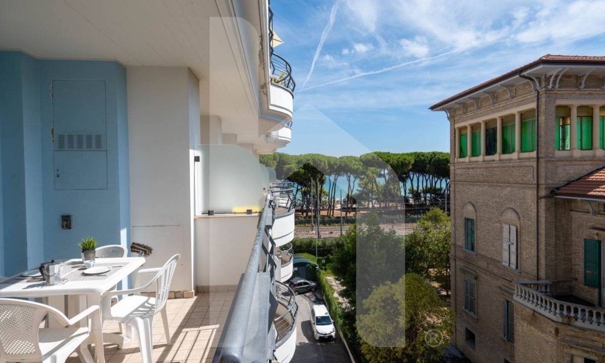 Pineto Apartment | The Holiday Rendez Vous Residence is located in the heart of the town of Pineto, just a short walk from the beach and the main street. Apartment 39, on the ARIA floor, on the third floor from the Residence's main entrance, is also accessible