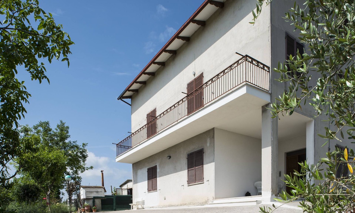 Monte San Pietrangeli House | THE HOUSE DE FASCIA'- contrada pescara valley, 12
