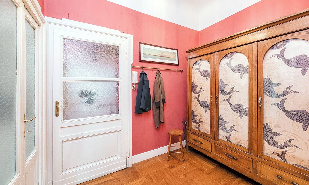 Porta Romana Apartment | The House of wisteria
