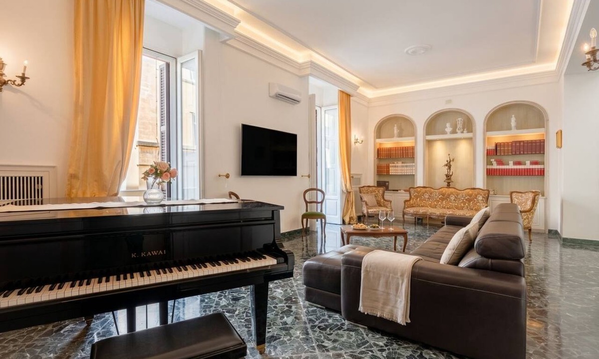 Municipio 1 Apartment | The One - Luxury Apartment with Piano