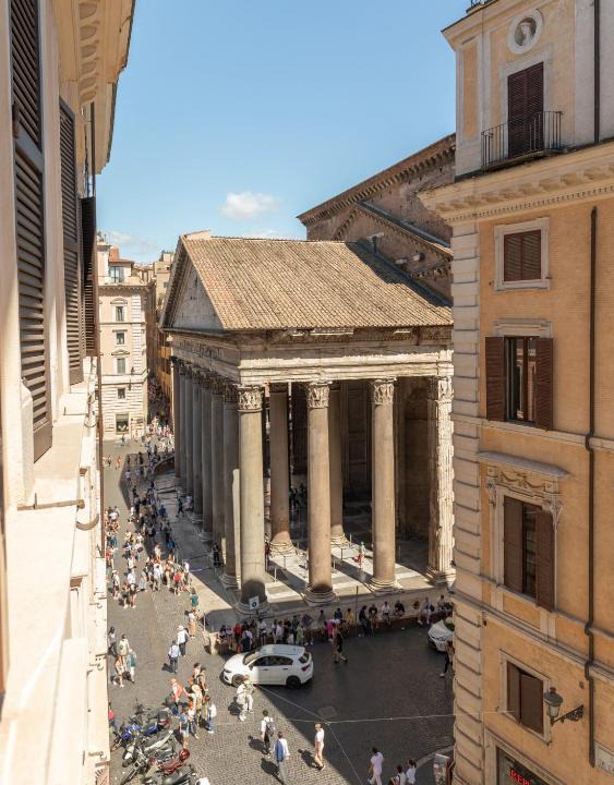 Rione VIII Sant'Eustachio Apartment | The Pantheon Terrace Experience
