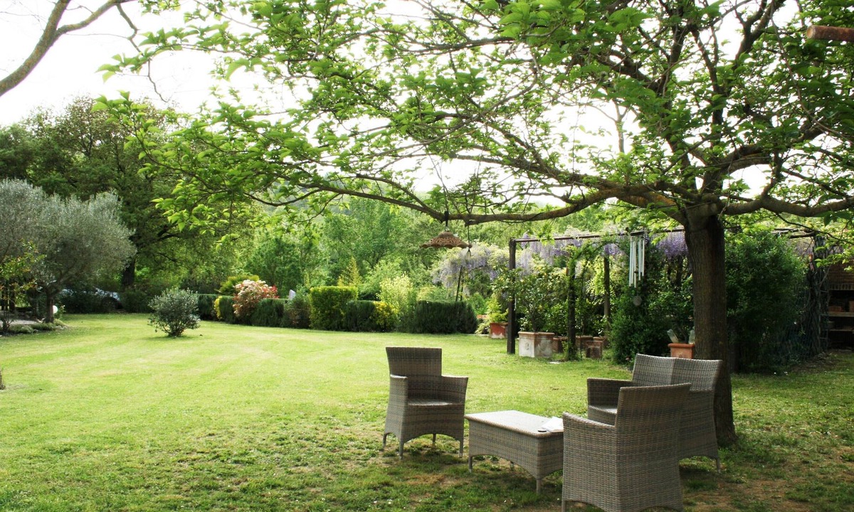 Fratta Todina Apartment | The tranquility and sweetness of life far from the quirks