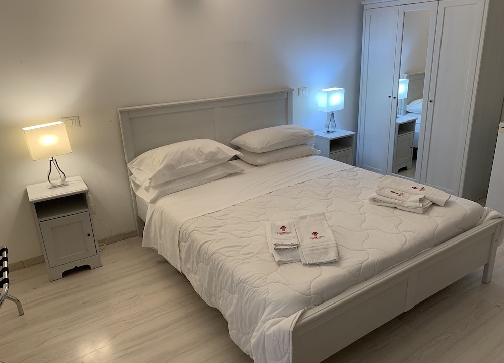 Universita Hotel | Tiburtina Suites