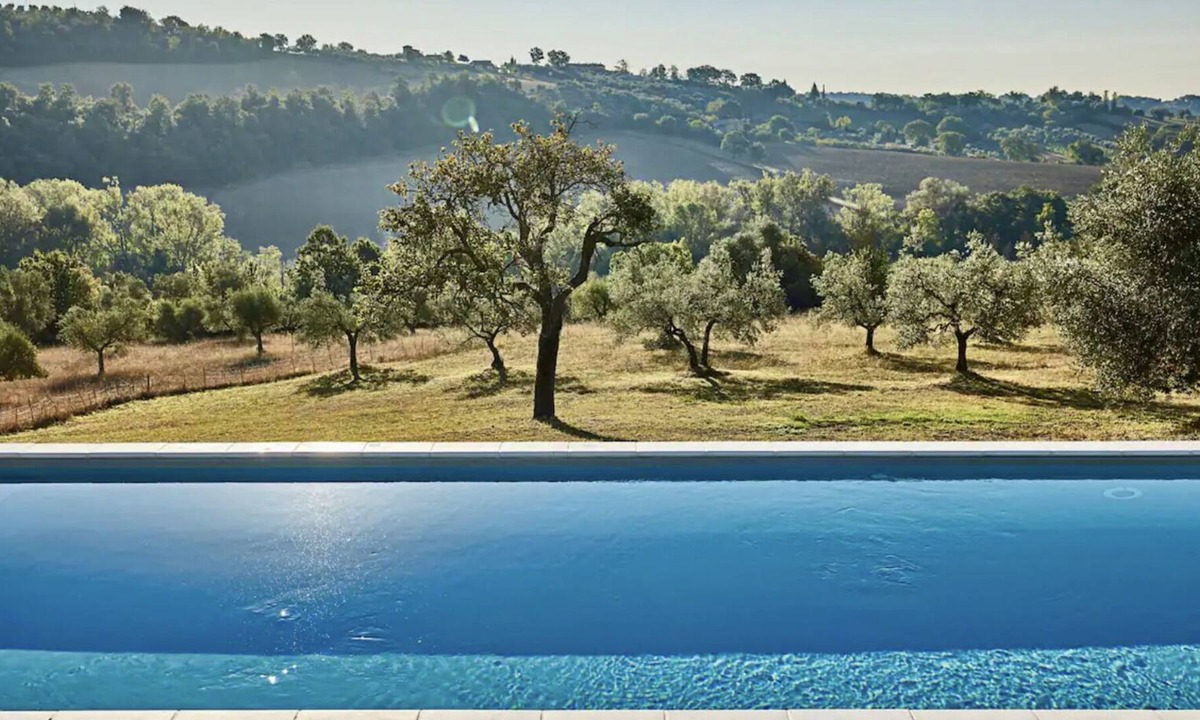 Montoro Villa | Torre DÉstate Designvilla Tuscany with large Infinity Pool