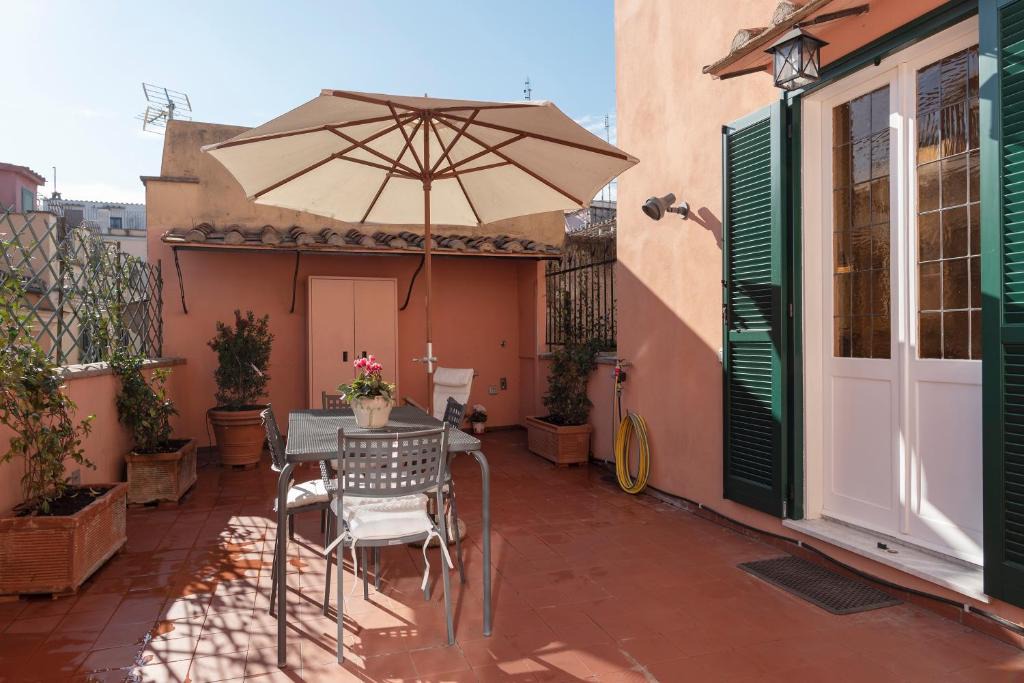 Trastevere Apartment | Trastevere Luxury Apartment with Terrace