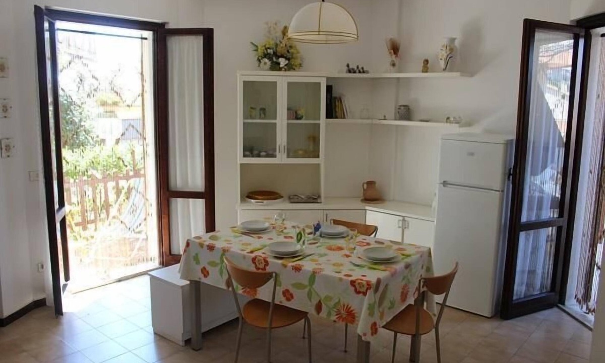Marcelli Apartment | TRILO ELISABETTA MARCELLI - Lovely three-room apartment with outdoor space