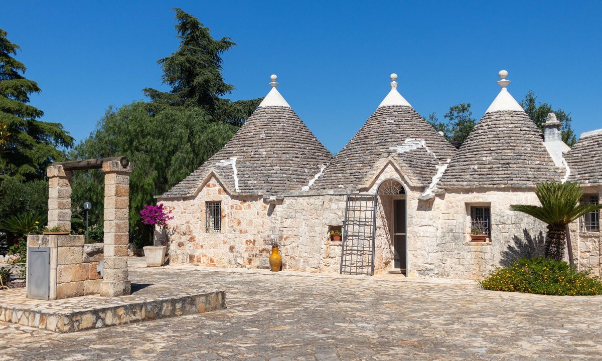 Impalata House | 'Trulli I Cedri, Monopoli' with Private Terrace and Private Garden