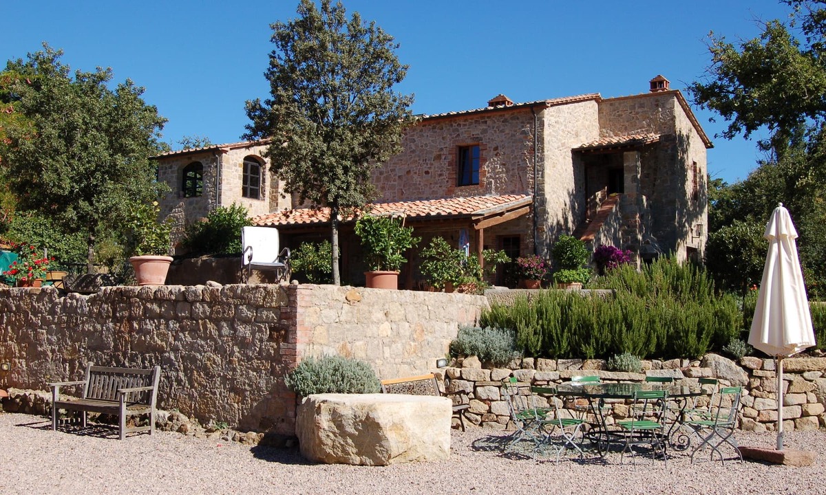 Sassofortino House | Tuscan podere, main house, pool, dogs welcome,