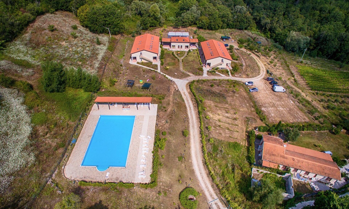 San Severino Apartment | Two-room apartment with a patio just steps from Palinuro "2"
