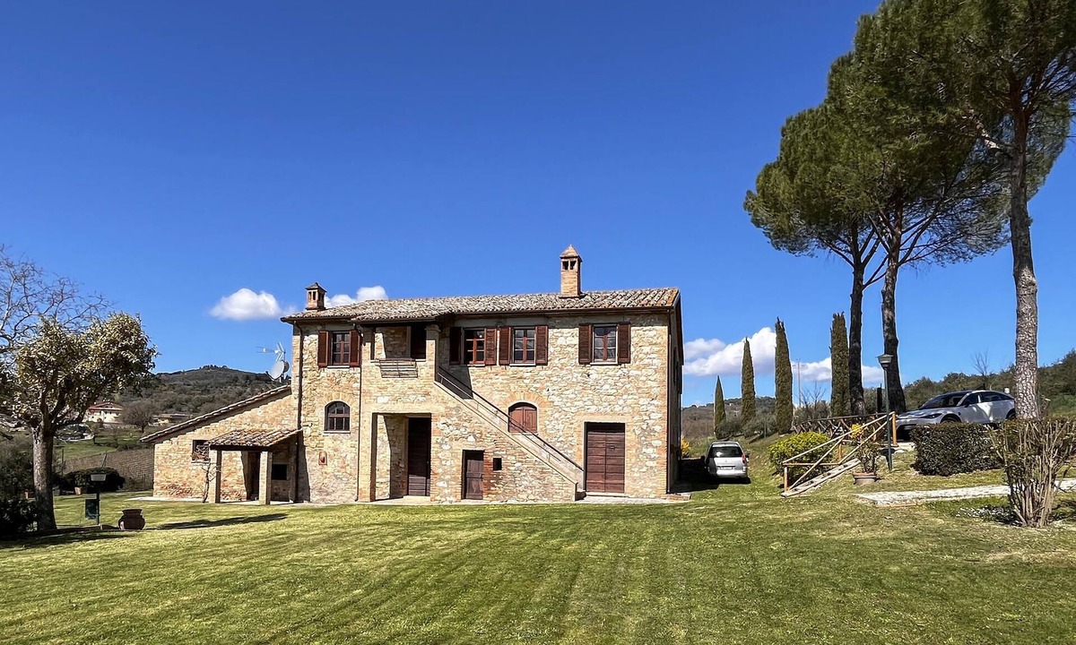 Collesanto House | Umbria Magione Podere C.