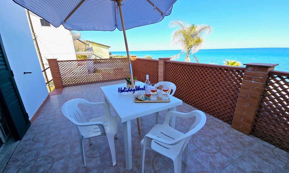 Calopezzati Apartment | Un Soffio Dal Mare von Holiday World by Interhome