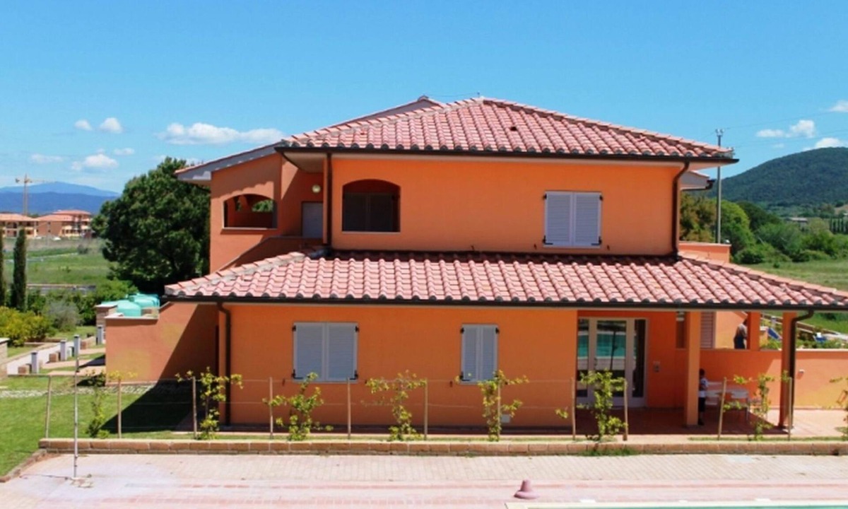 Puntone Apartment | Unterkunft im Erdgeschoss, überdachte Terrasse, Schwimmbad by Interhome