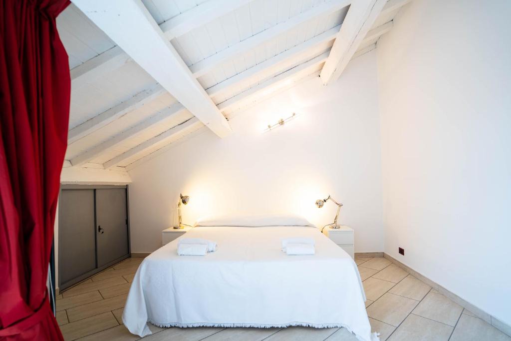 Novara Apartment | V12 Apartments - Vittoria 12